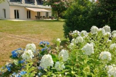 Detached Country House With Lovely Garden