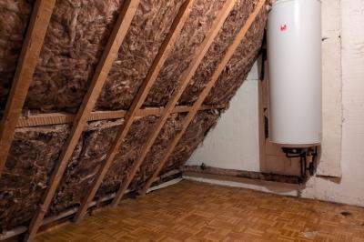 Detached Country House with Outbuilding and Open View