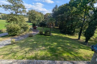 Detached Country House with Outbuilding and Open View