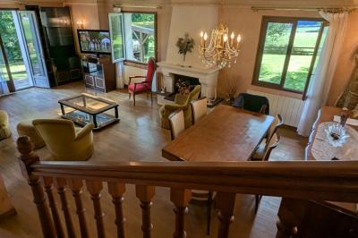 Detached Country House with Outbuilding and Open View
