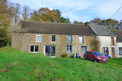 Rural Cottage with Open Countryside Views