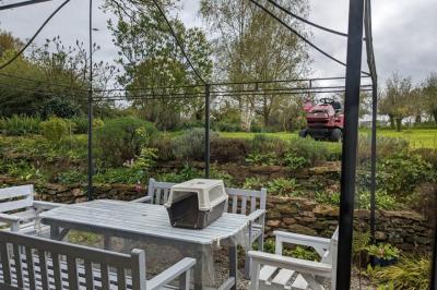 Beautiful Country House with Large Garden