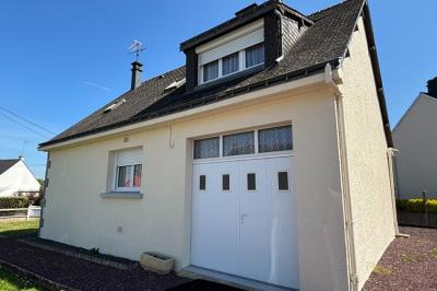 Lovely Detached House with Pretty Garden