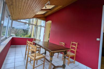 Town House with Garden and Chateau View