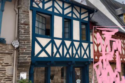 Lovely House with Lots of Character and Garden