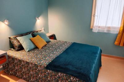 Lovely House with Lots of Character and Garden