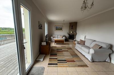 Detached Country House with Swimming Pool