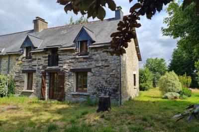 Country House with Large Rooms and Land