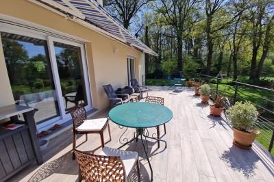 Detached Country House with Lake and Open Views