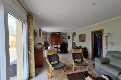Detached Country House with Lake and Open Views