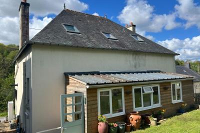 Detached House with Large Landscaped Garden