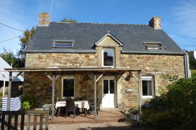 Detached Country House with Outbuilding