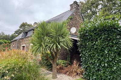 Detached Country House with Outbuilding