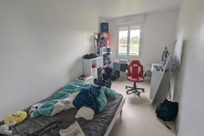 Detached House with Landscaped Garden