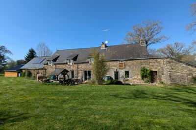 Detached Country House with Outbuilding