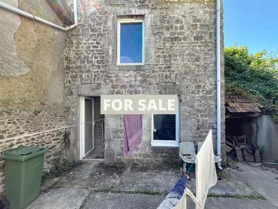 Detached House 5km From the Beach